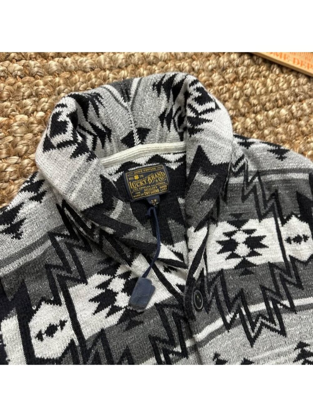 Lucky Brand Mens Aztec Native Pattern Button Front Cardigan Sweater Gray Black S